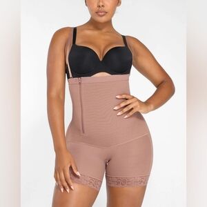 Shapellx Bare Essentials AirSlim Plus Curve Side Zipper Short (S)